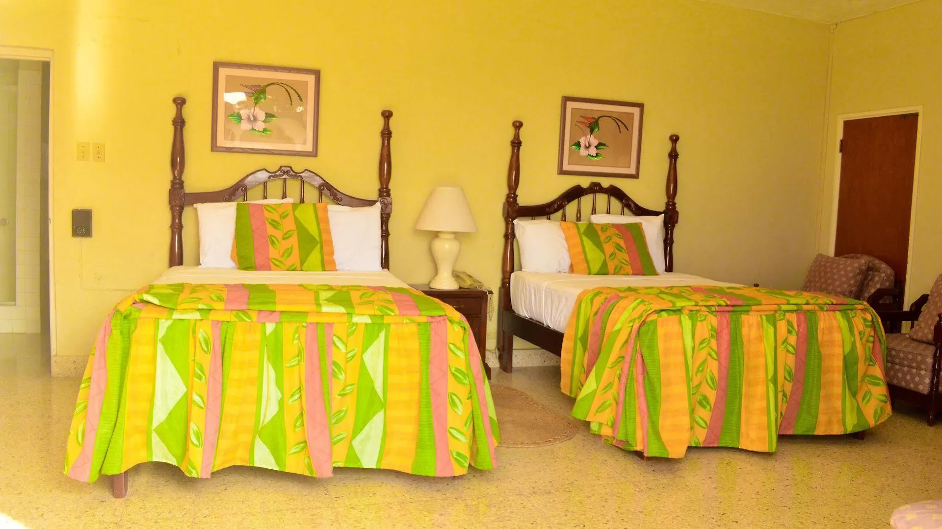 מונטגו ביי Sahara De La Mer Hotel ג'מייקה